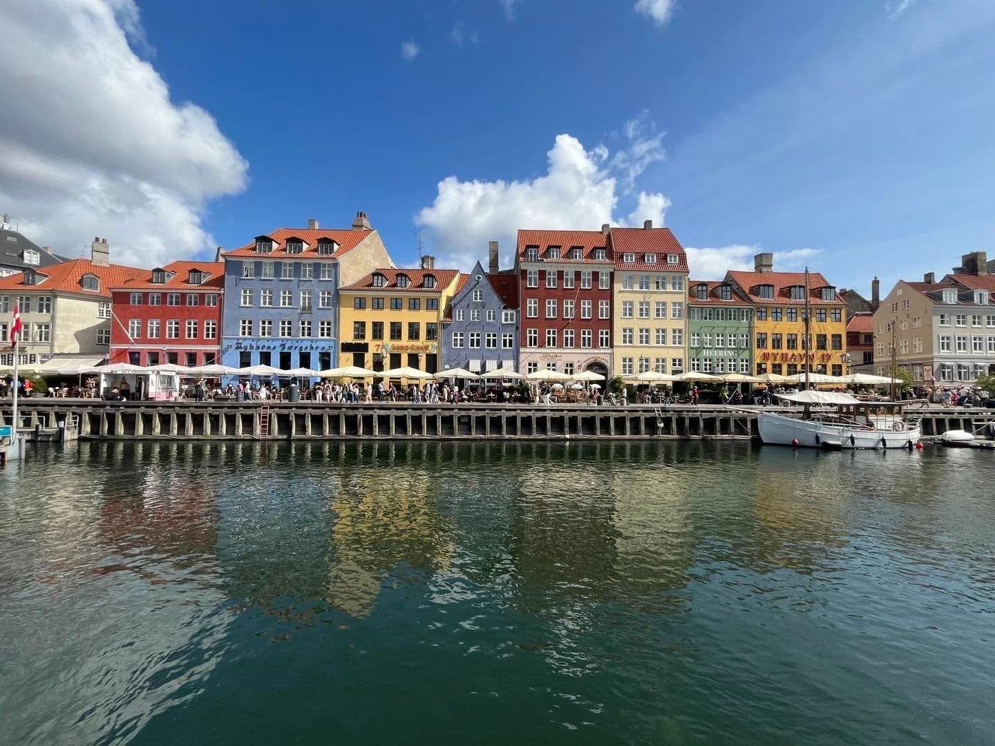 A classic
•••
#photography #creativephotography #lauragiurge #creativity #inspiration #creative #copenhagen #denmark #city #architecture #colors