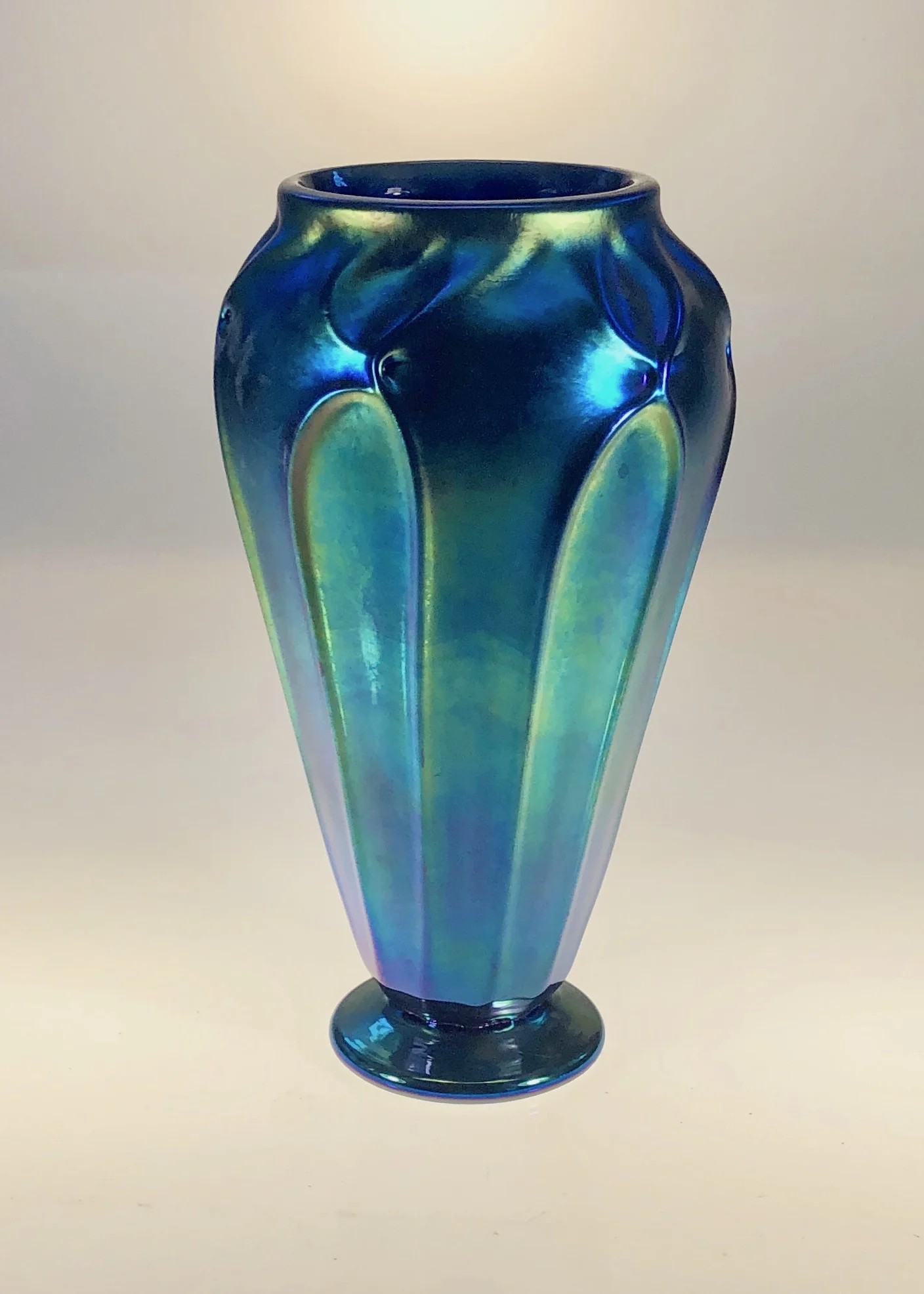 Strini BlueLuster vase 2019-4166.jpeg
