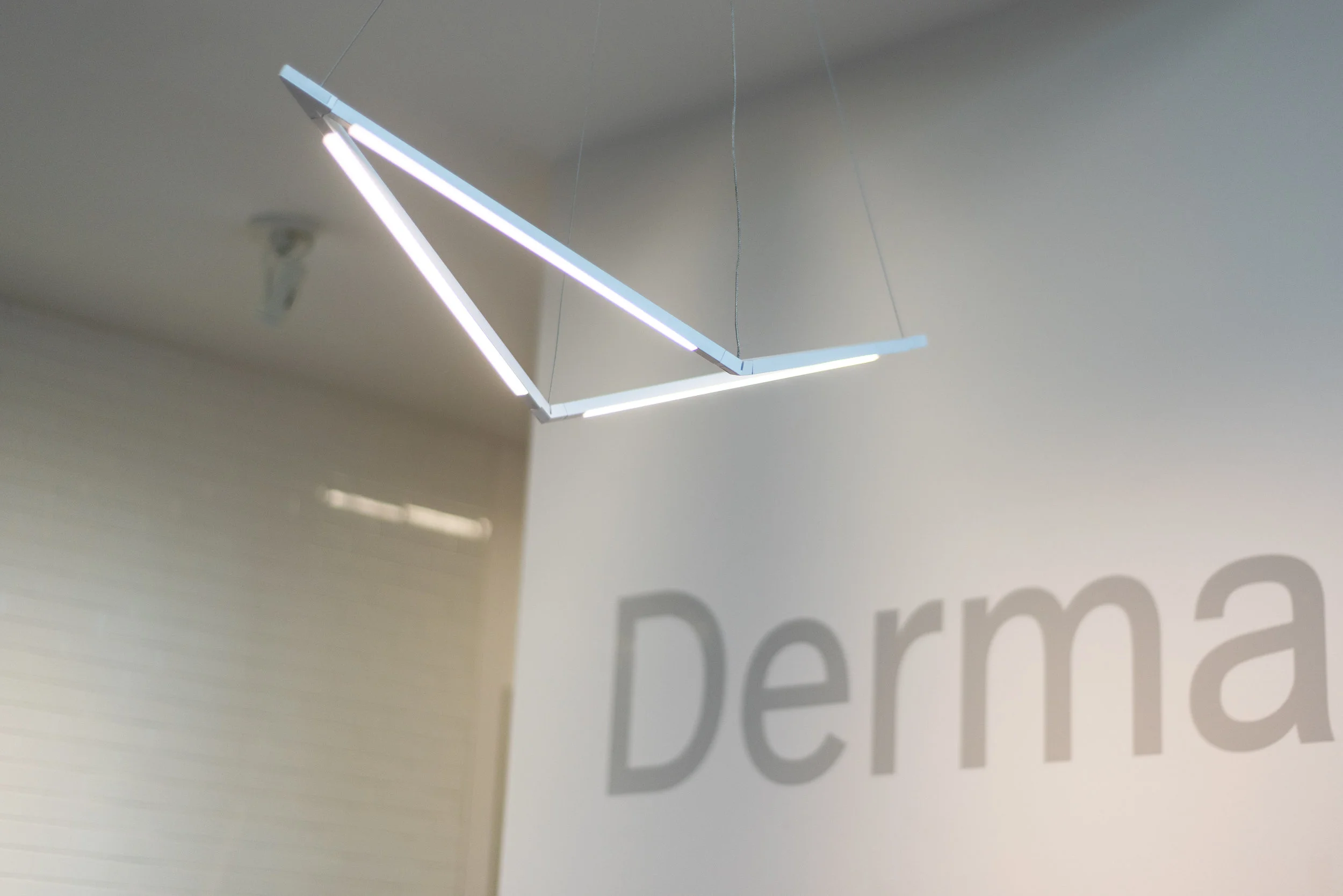 Elegant and Modern Light fixture