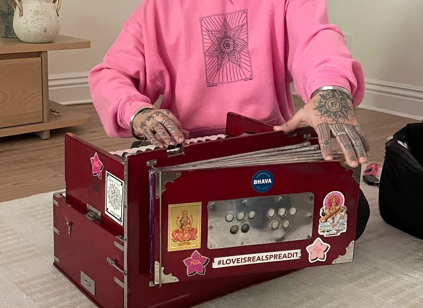 Healing Mantra &amp; Kirtan with Puja and Melissa