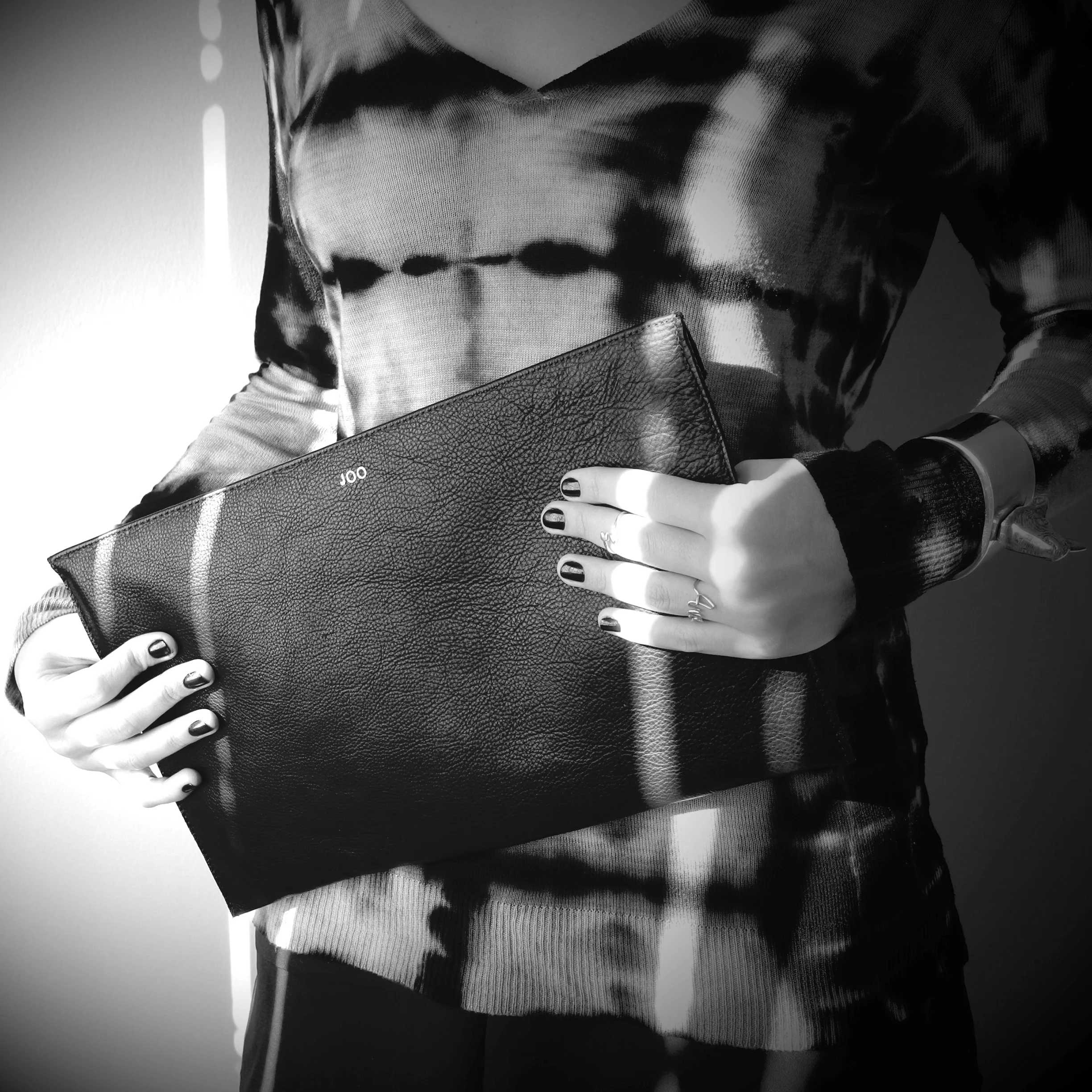 instagram03_BW.jpg