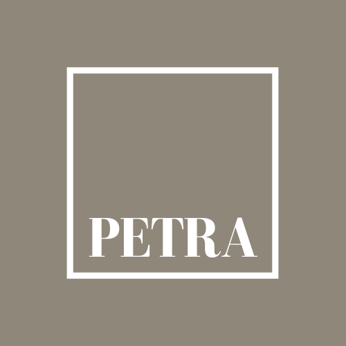 PETRA INSTA BOX LOGO.png