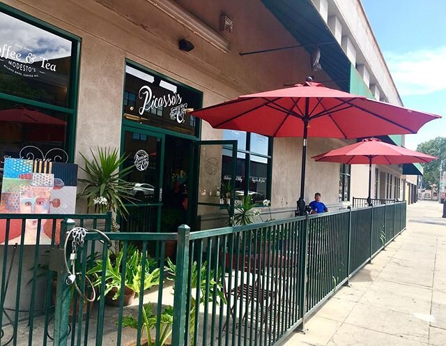 Good Morning Modesto! We just put up new parasols in our patio! Come and check them out! Have lunch outdoors and tell us what you think! You can order online at www.picassosdeli.com or call us at 209.491.4840. #modesto #modestocalifornia #modestoca #