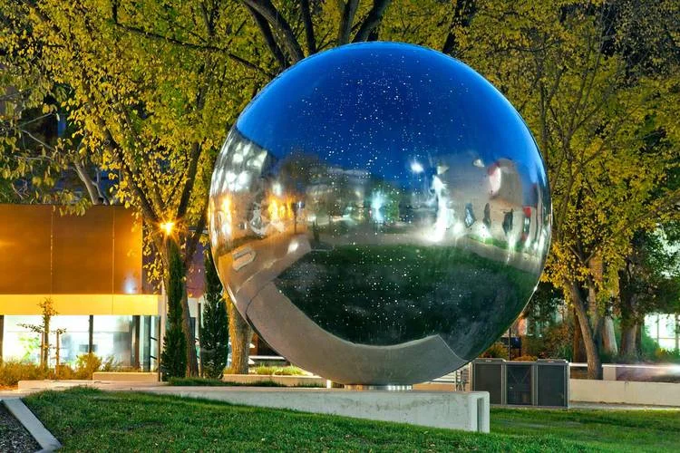 Wolfgang Buttress , &nbsp;  Una , 2013, Australian National University      