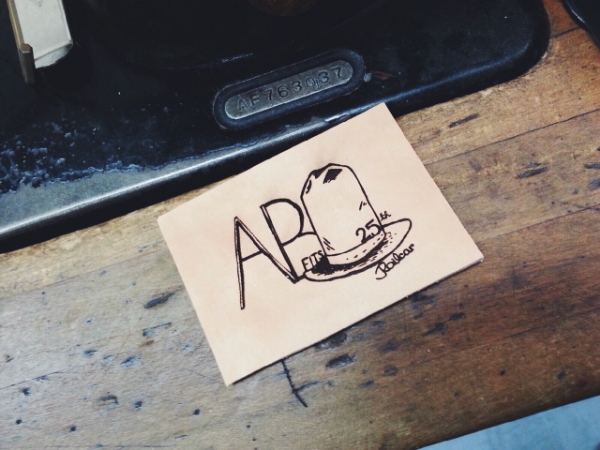 AB fits shop will be having their 25th Anniversary this year. We have worked with our favorite brands to come up with refined products that we believe would be their favorites for the next few years. Shown above is a label Railcar Fine goods has engraved for our collaboration jean. Logo created by myself, Samantha. Railcar Fine goods is a jean company that makes small batches out of their warehouse. They create both mens and womens raw denim. All the sewing is done in house in Arcade, CA.