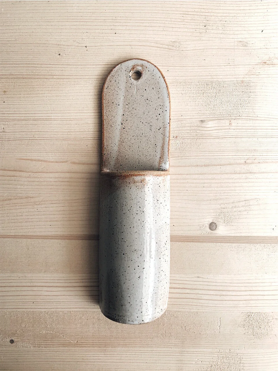 Wall Hanging Pillar White Speck