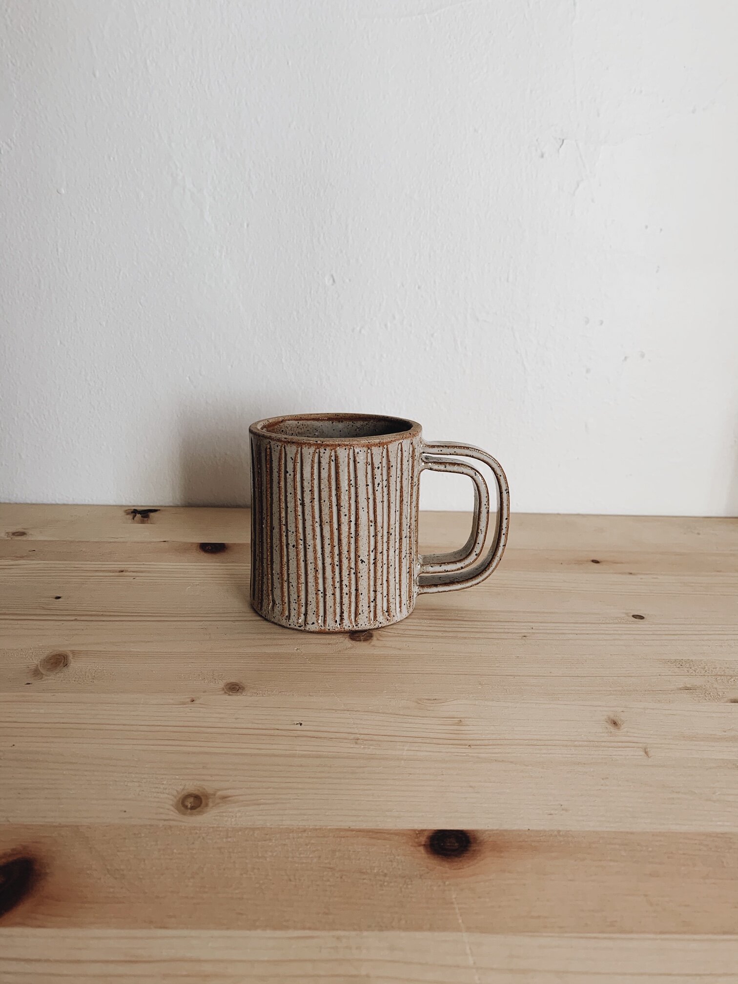 Artisan Mug - Double Handle Speck White