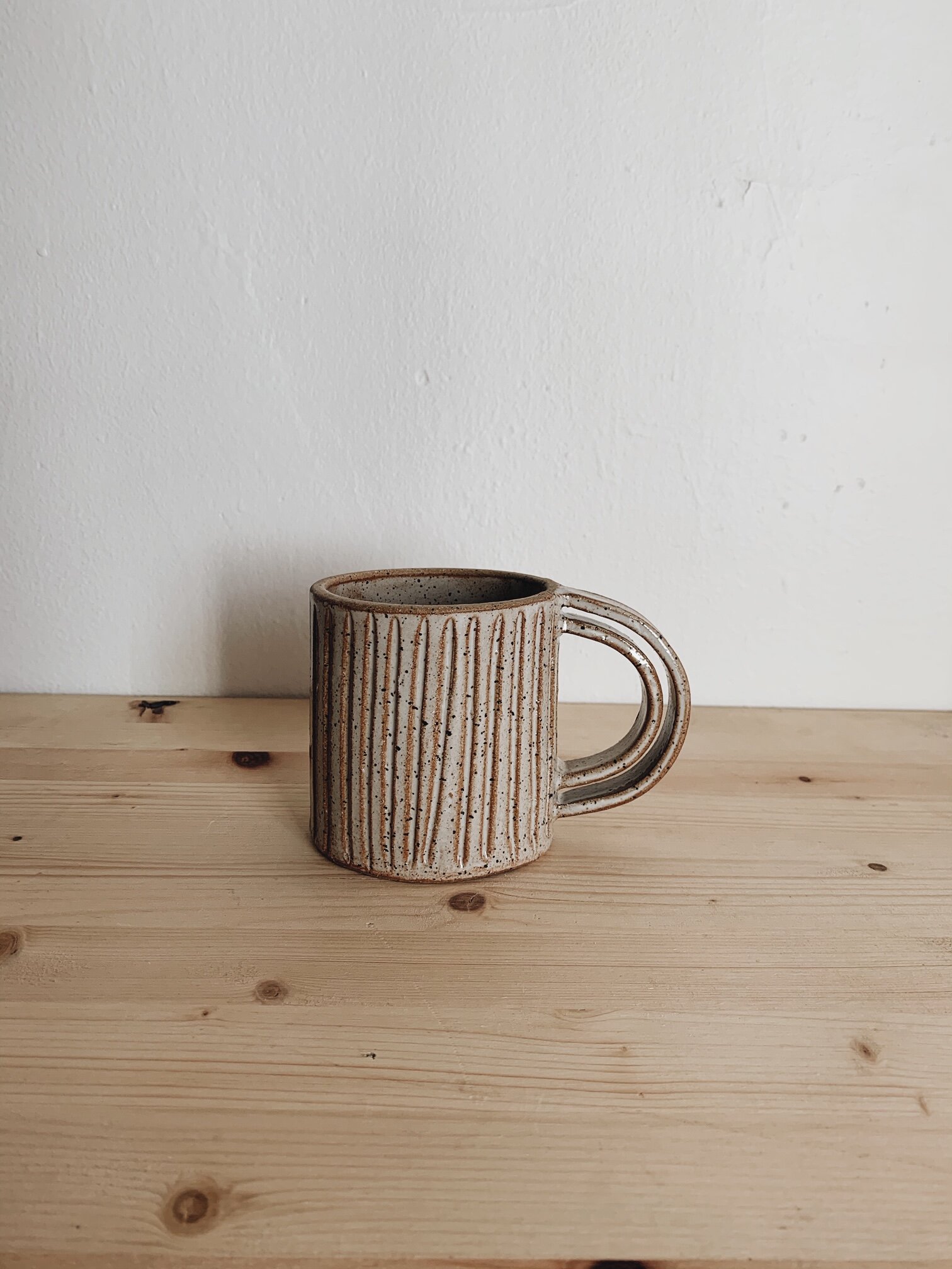 Artisan Mug - Round Double Handle