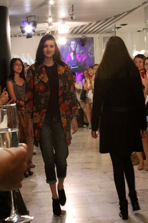 Karen Millen F/W 2014 Fashion Show — The Bold Concept
