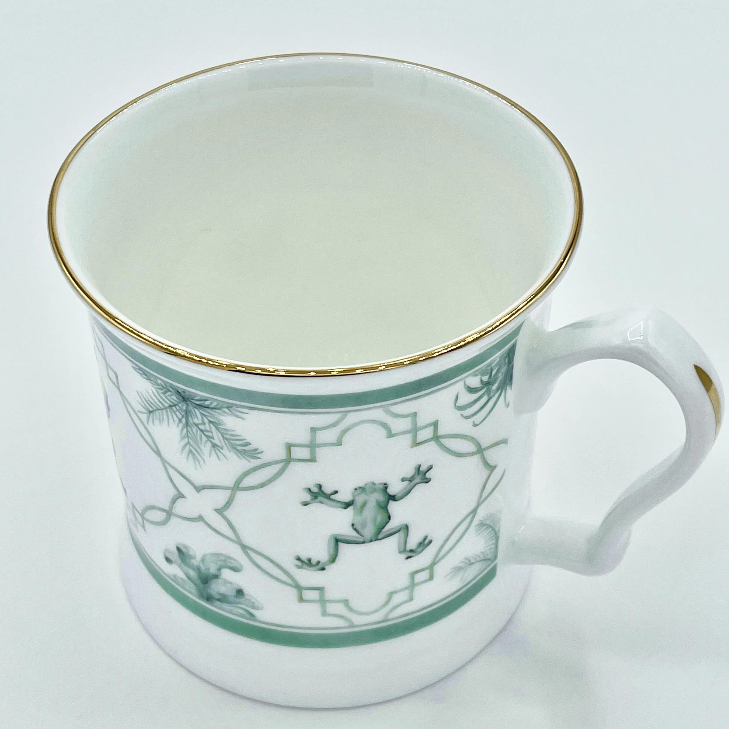 Fine Bone China Frog Animal Pattern Mug handmade in Britain with watercolour design and 24kt gold rim