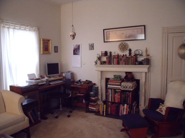 Living Room 3.JPG