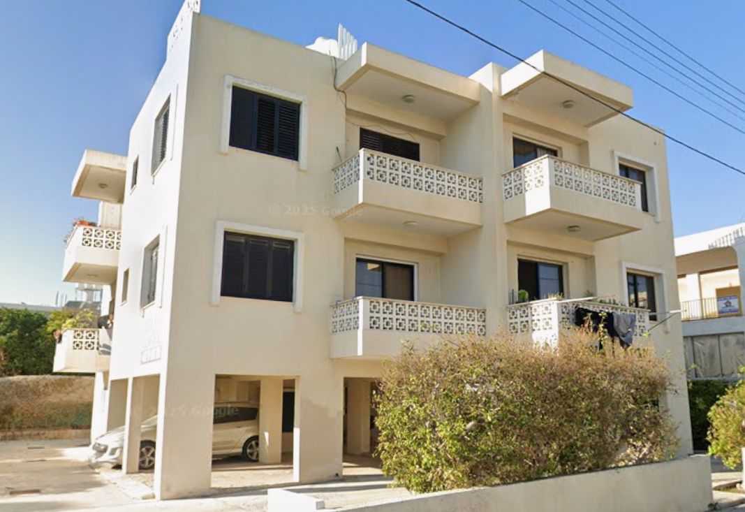 Building for Sale in Kato Paphos