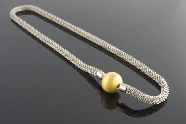 Necklet-With-Clasp011.jpg