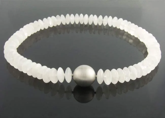 Necklet-With-Clasp000016.jpg