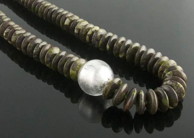 Necklet-With-Clasp0023.jpg
