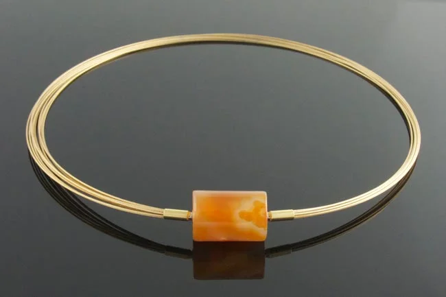 Gold wire multistrand necklace with interchangeable carnelian feature clasp