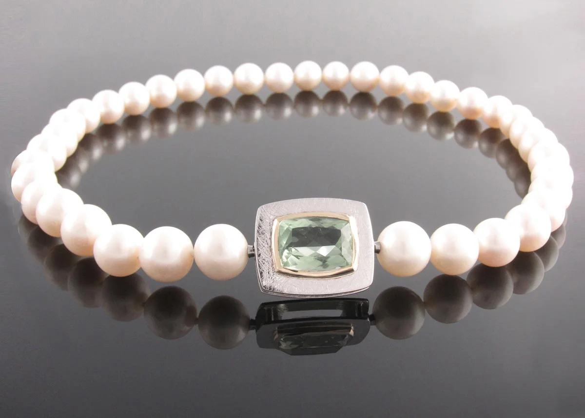 Necklet-With-Clasp041.jpg
