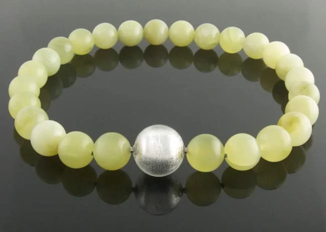 Silver Murano glass ball clasp on serpentine necklace.jpg