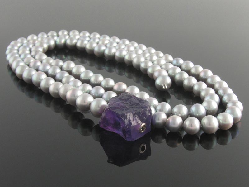 Grey Pearls with amethyst.jpg