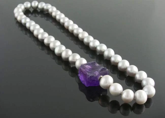 Grey freshwater pearl necklace with rough amethyst interchangeable clasp