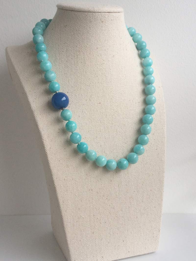 Geoclassics  Blue Lace Agate Knotted 12mm Beads Necklace