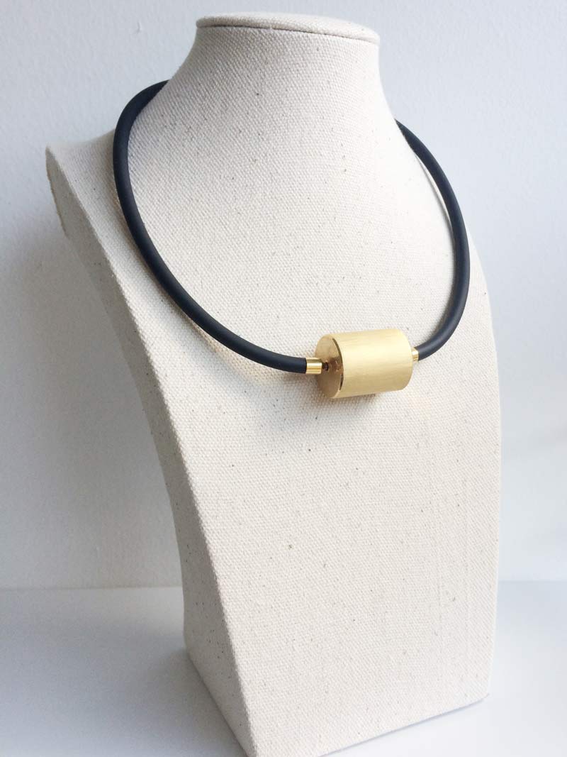 Black rubber with XL gold cylinder clasp