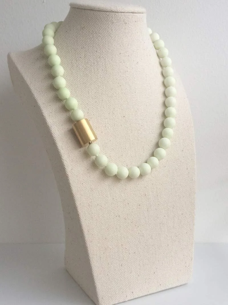 Lemon chrysoprase bead necklace with interchangeable gold cylinder clasp