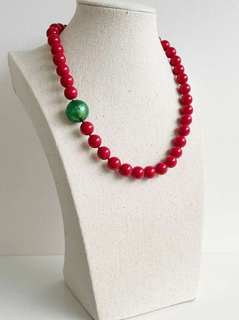 10mm fine red coral beaded necklace with interchangeable green Murano glass ball clasp | Clasped