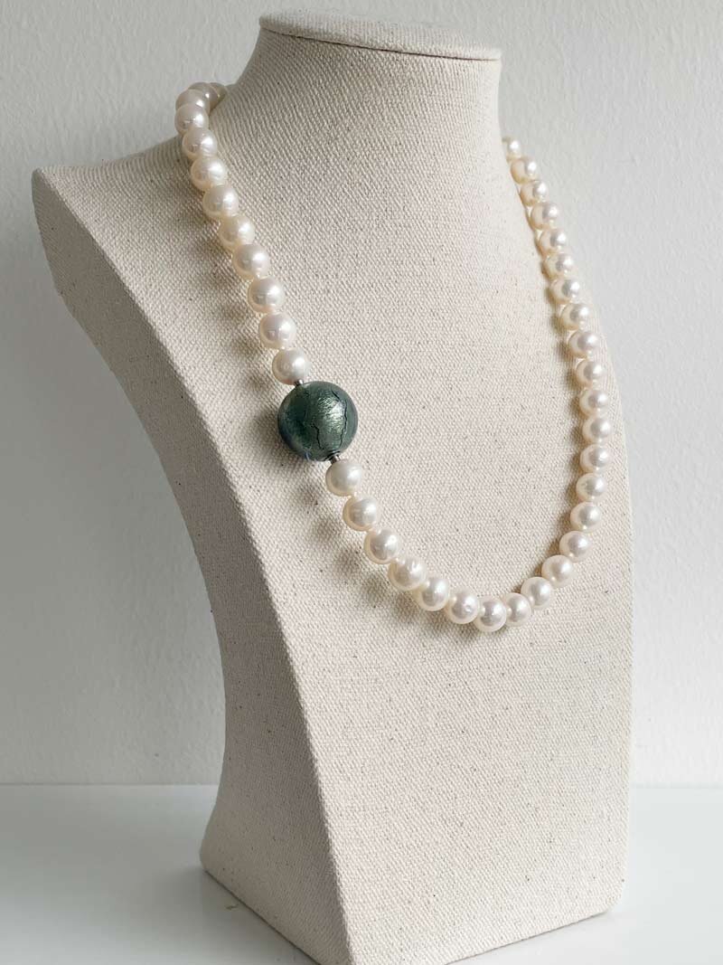 9-9.5mm cream pearls with grey green Murano glass clasp