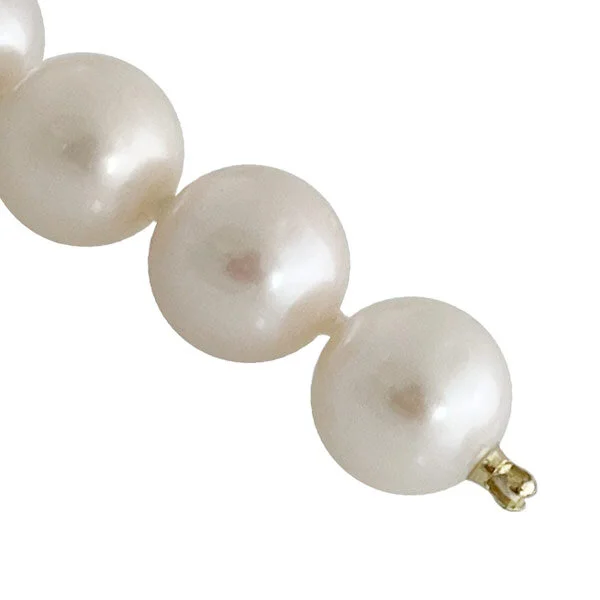 Cream freshwater pearls 11-12mm
