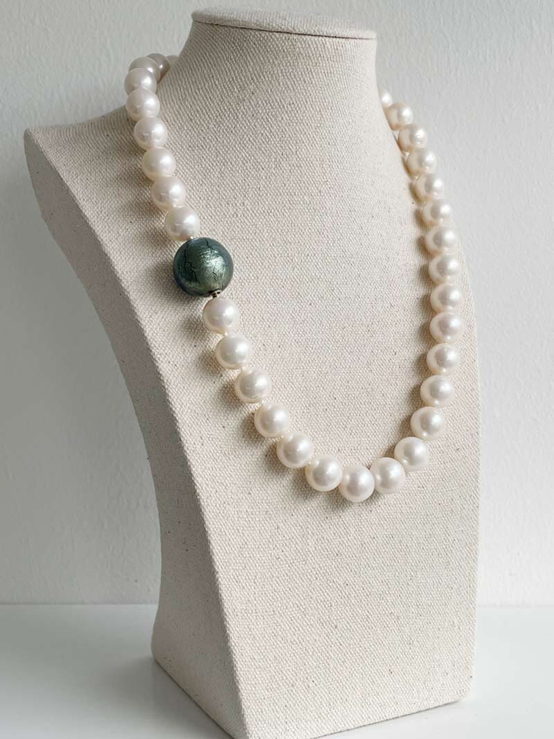 11-12mm round cream pearl with grey-green Murano glass clasp