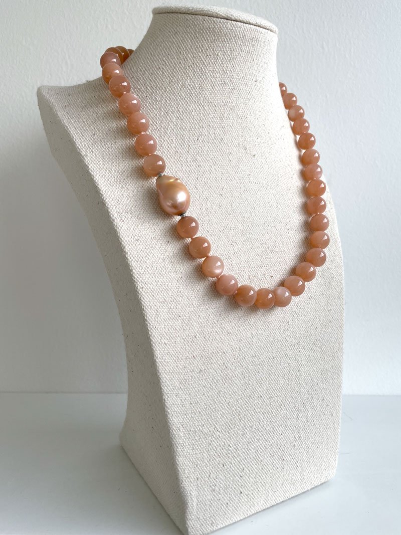 10mm orange moonstone necklace with peach keshi pearl clasp