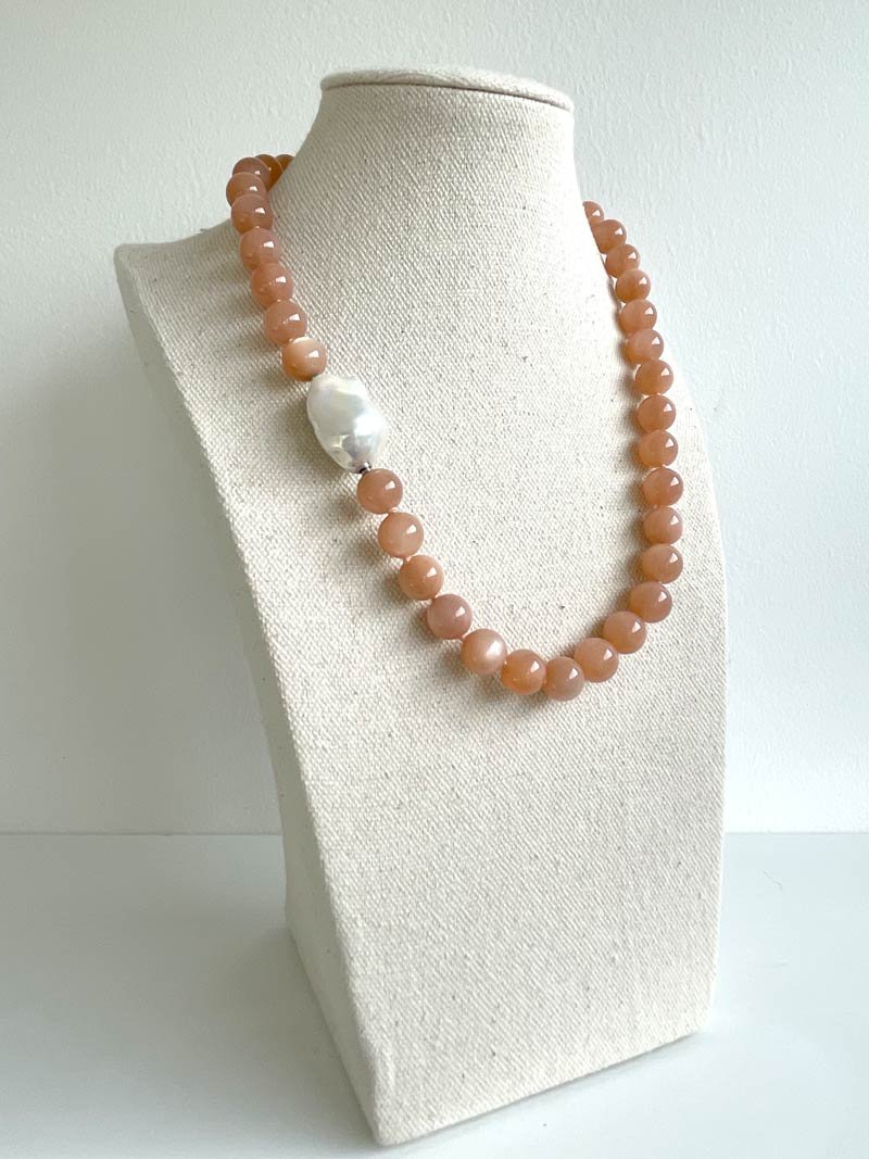10mm orange moonstone necklace with interchangeable white keshi pearl clasp