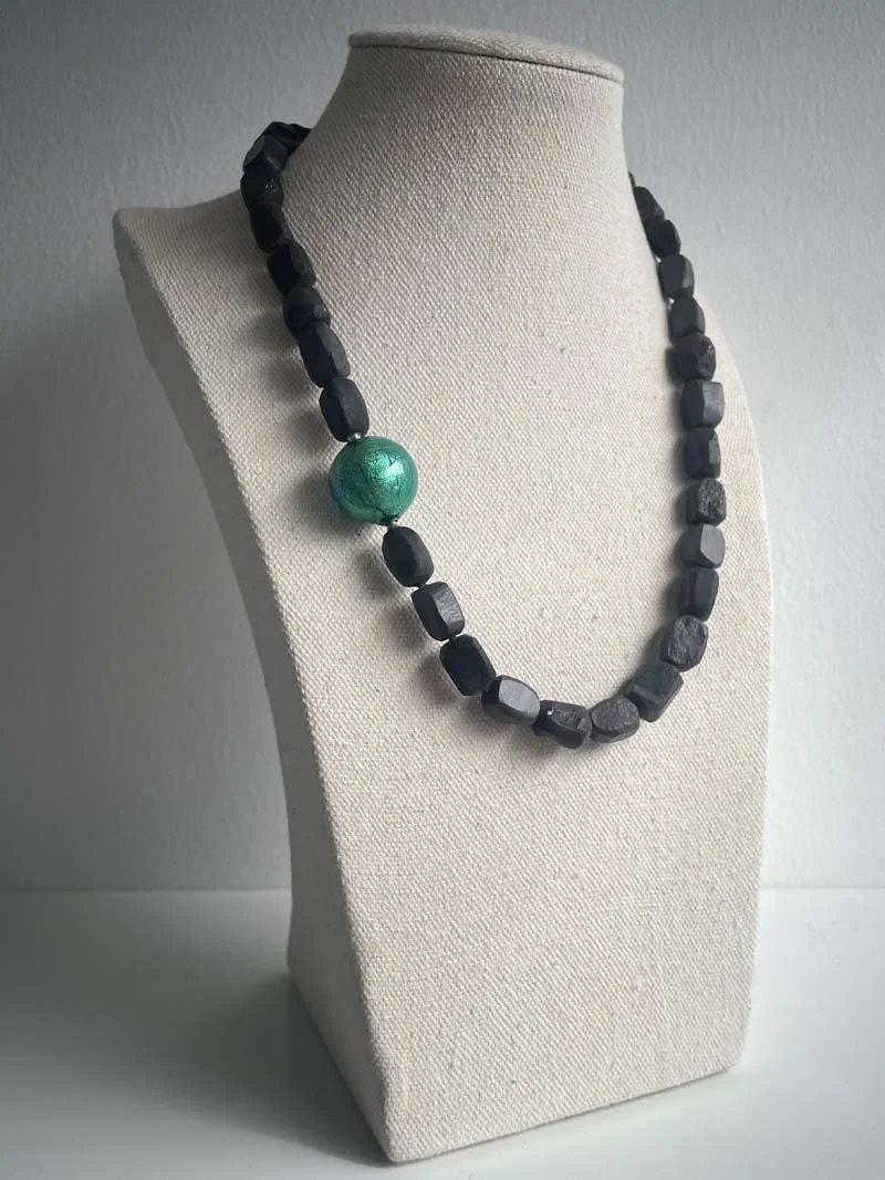 Hammered hematite obsidian necklace with interchangeable blue-green Murano glass feature clasp
