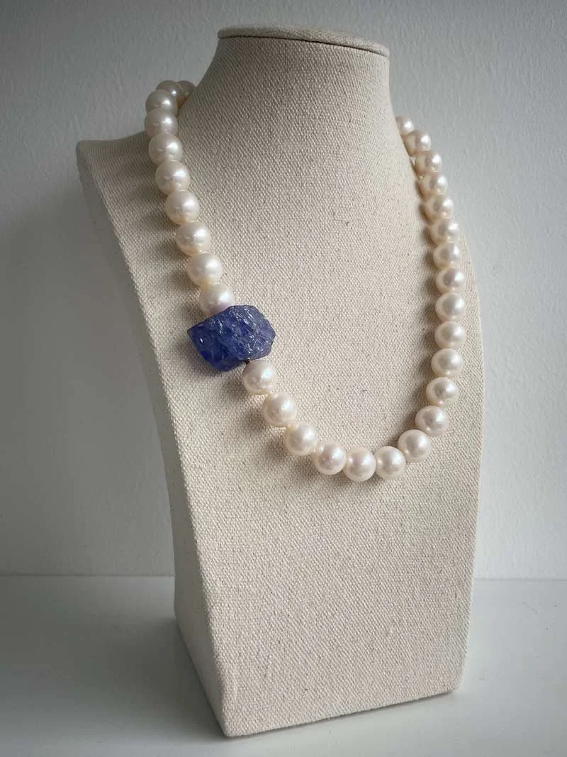 11-12mm freshwater cream pearl necklace with interchangeable rough tanzanite feature clasp