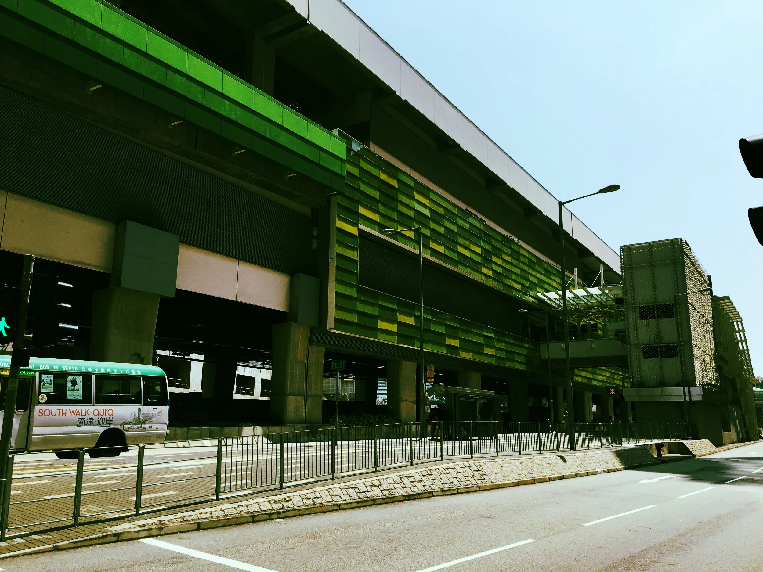 香港で、香港MTRの鉄道路線「South Island Line(南港島綫)」に乗る。- 「体験」としての、生きる。