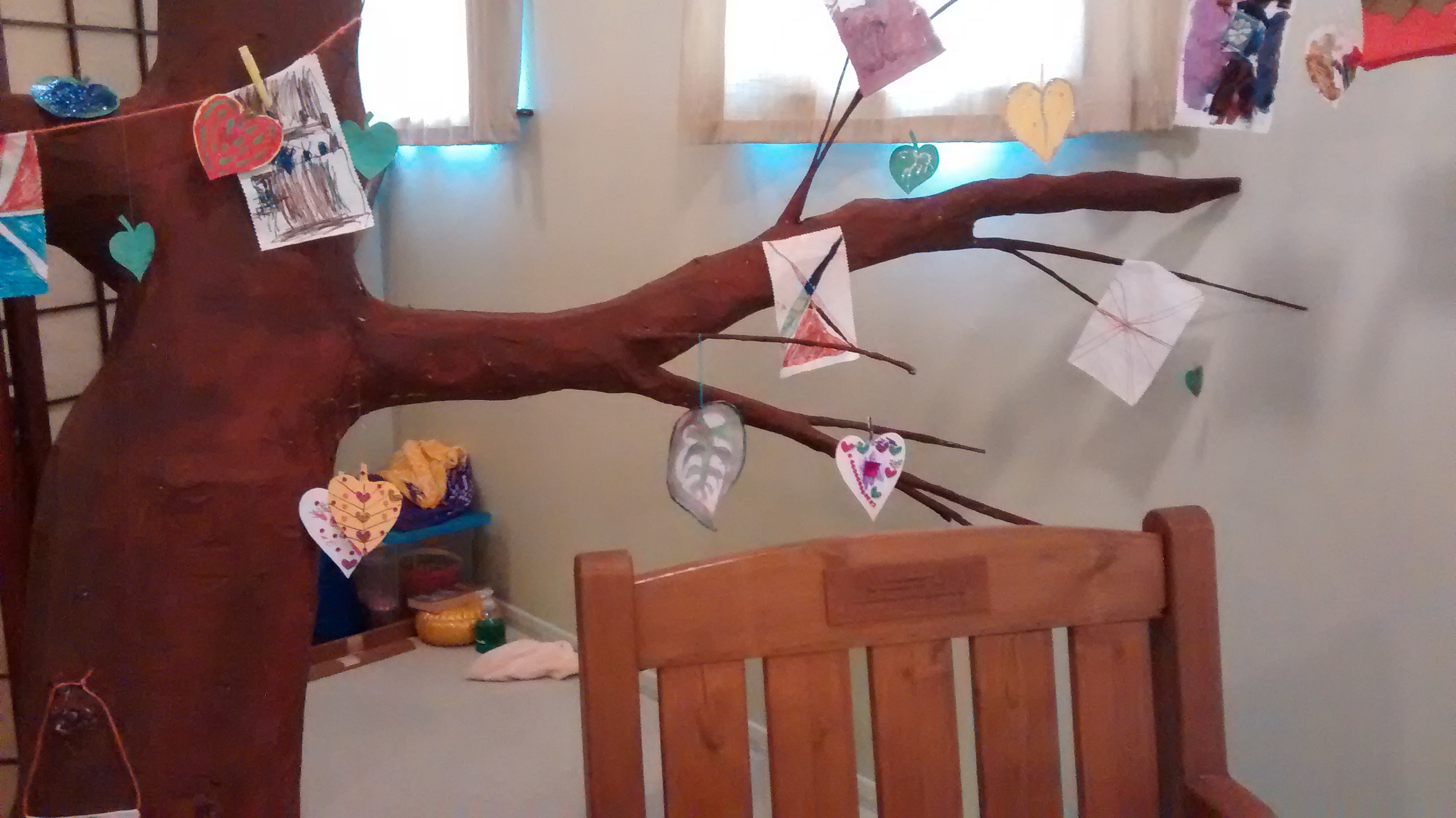 Adding Flags and leaves to the tree