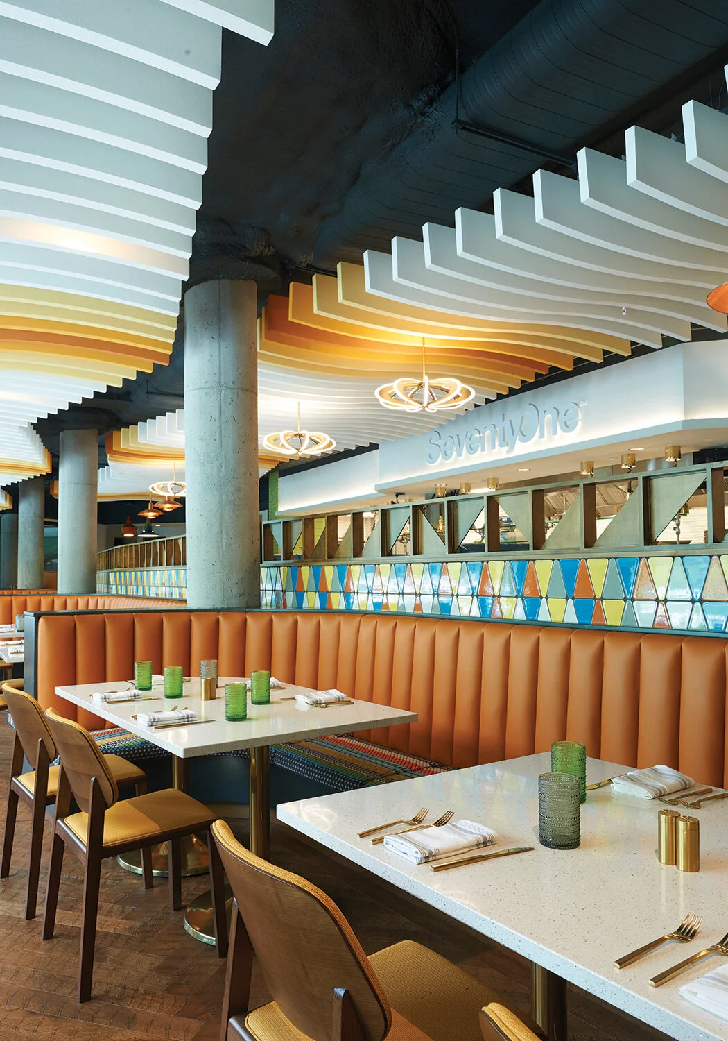 SeventyOne_Interior_Booths_CeilingDetail_w.jpg