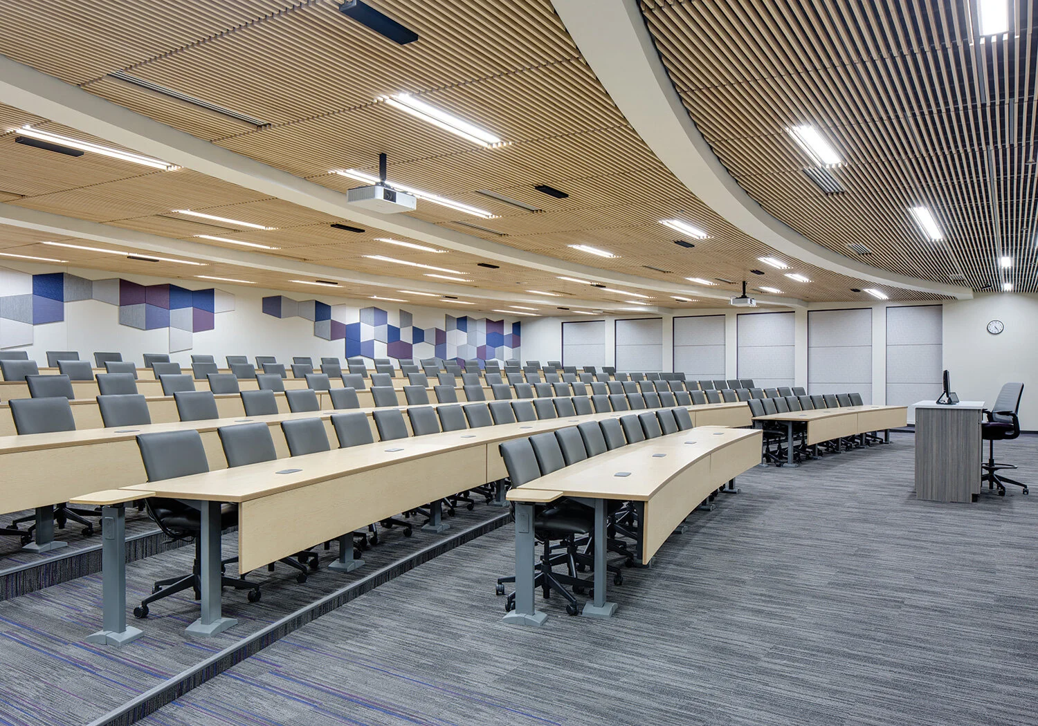 WSULindquistHall_2019_005_Interior_LectureHall_w.jpg