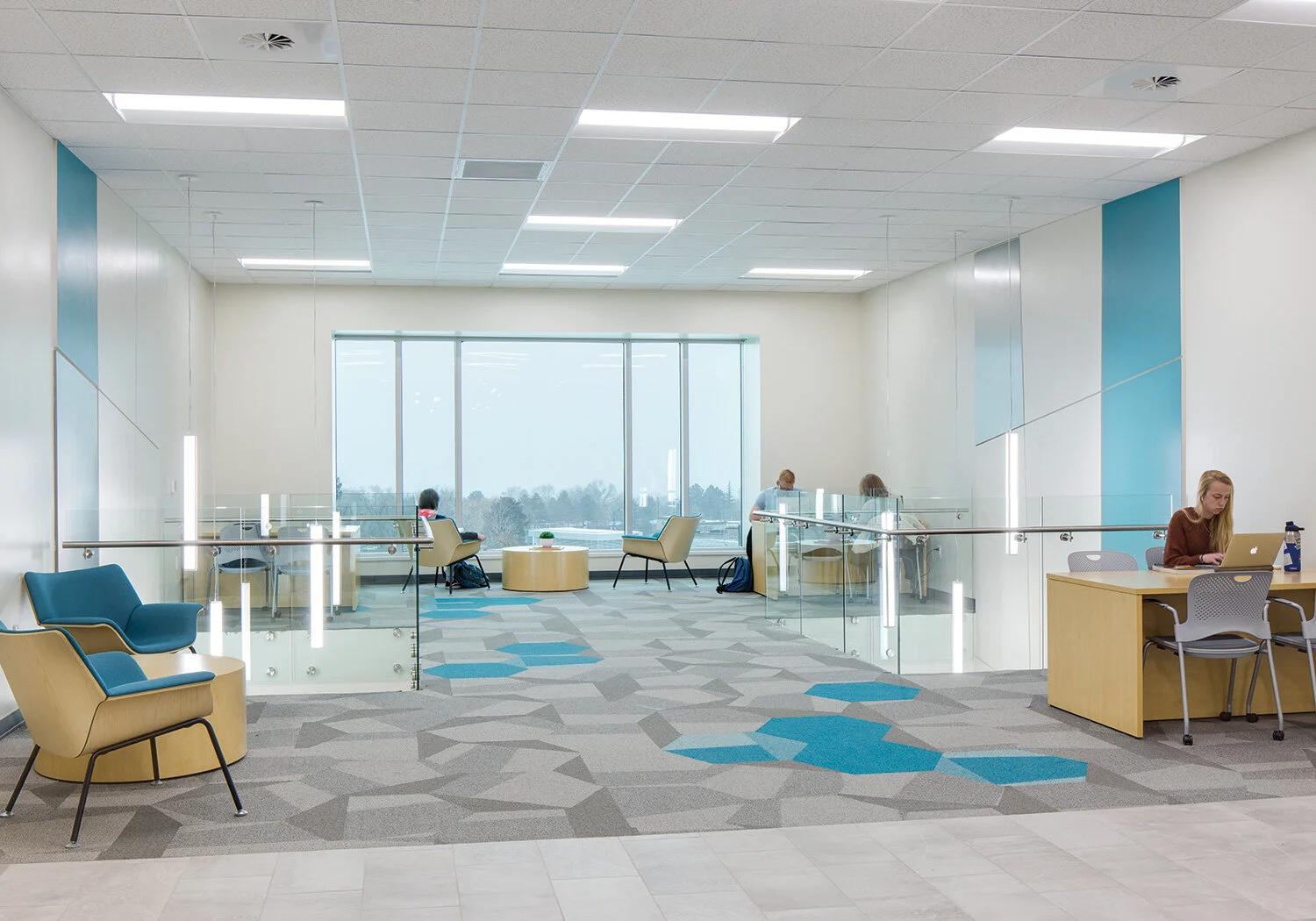 WSULindquistHall_2019_013_Interior_LoungeArea_w.jpg