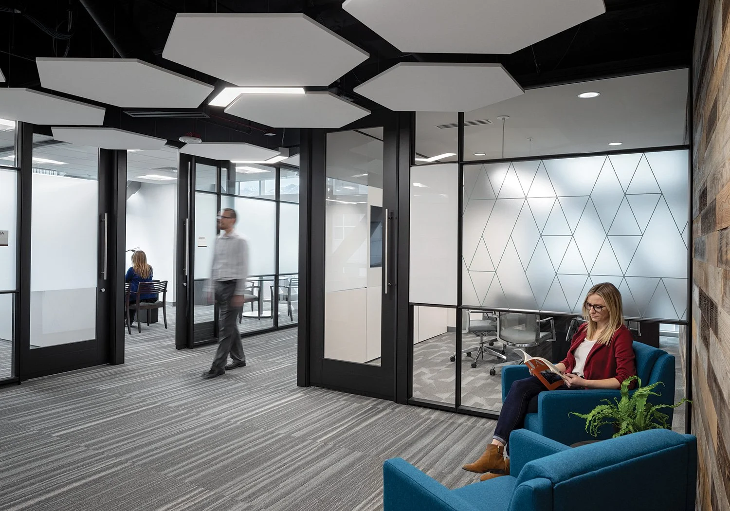 USDA_FarmServices_2019_005_Int_Hallway_w.jpg