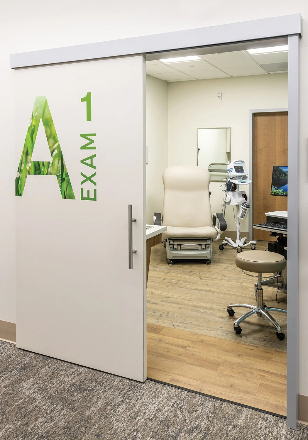 2021_VAOrem_24_interior_office_graphics.jpg