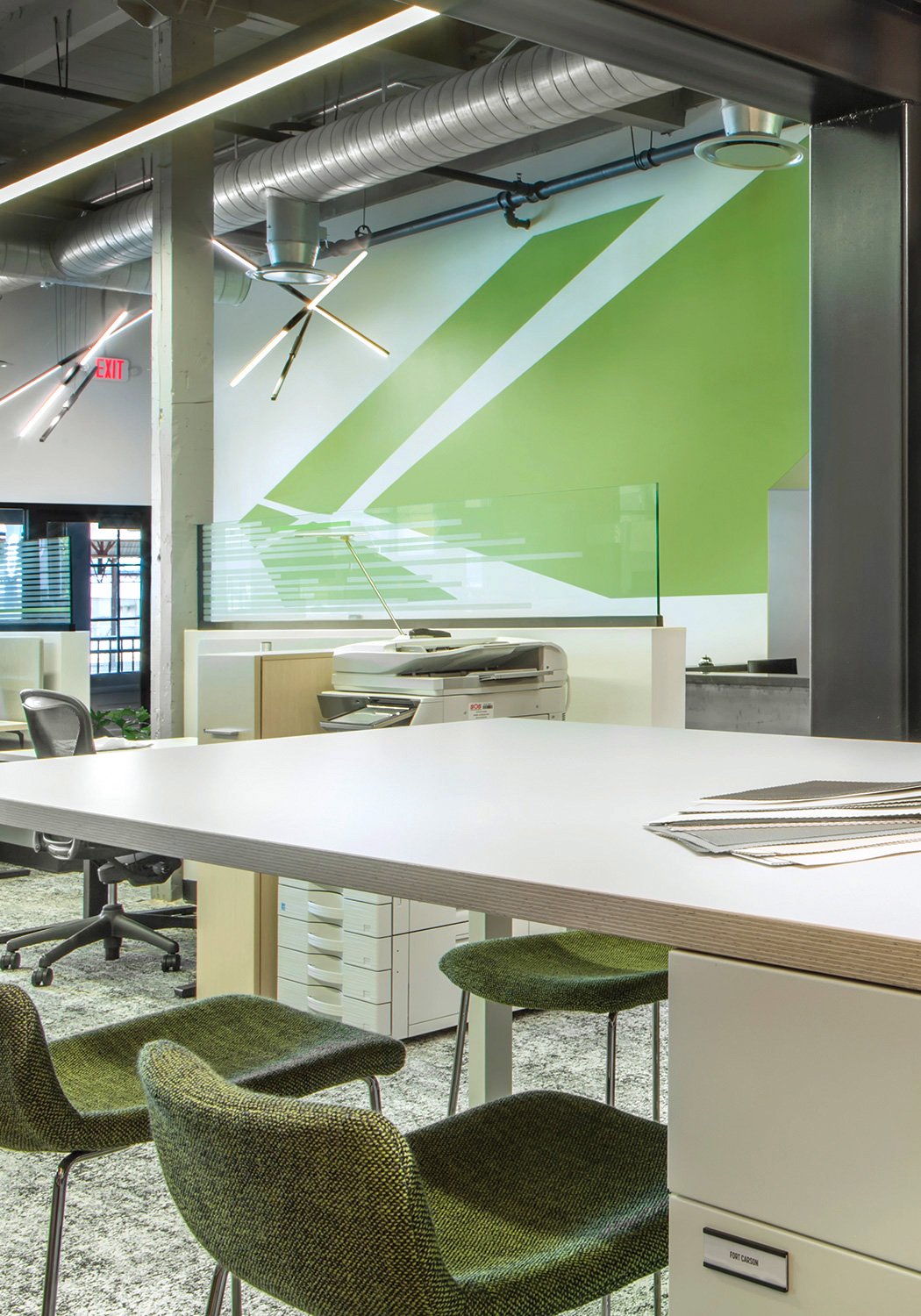 22.10.28_09_GSBS-Office-TX_LibraryInteriorView_web.jpg