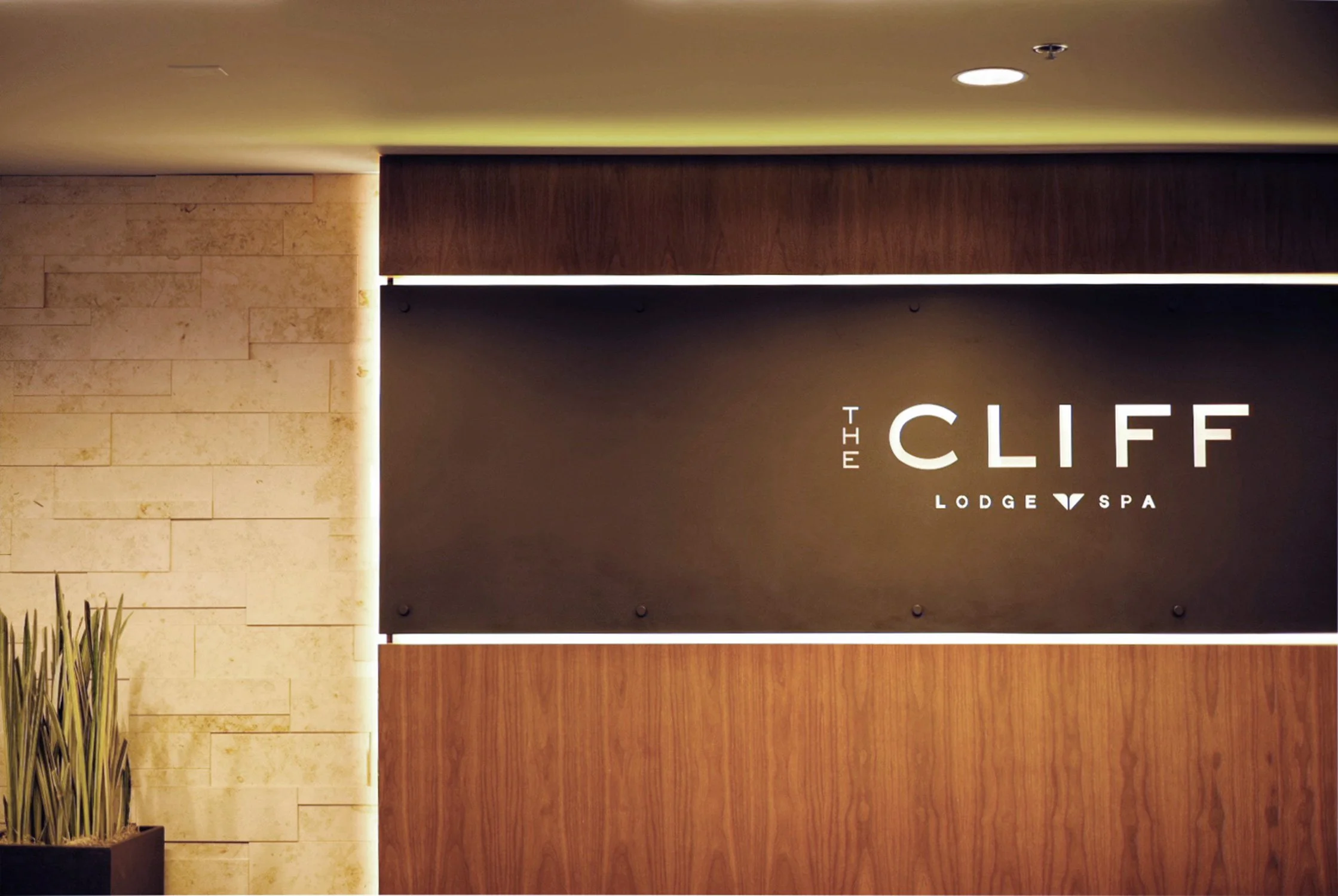 Snowbird Cliff Lodge