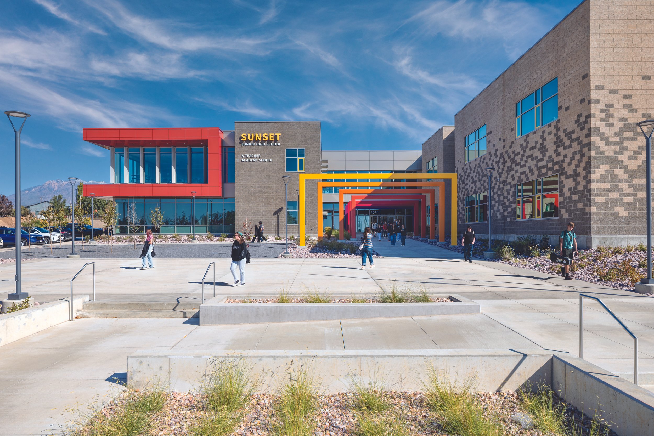 Sunset Junior High_2025_001_Exterior Hero.jpg