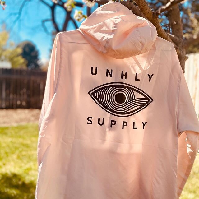 Watch your back. Spring things out now. Blush soothsayer jacket on  Www.unhlysupply.com 
#unhly #boise #spring #idaho #apparel #standsmall #shoplocal #freeshipping