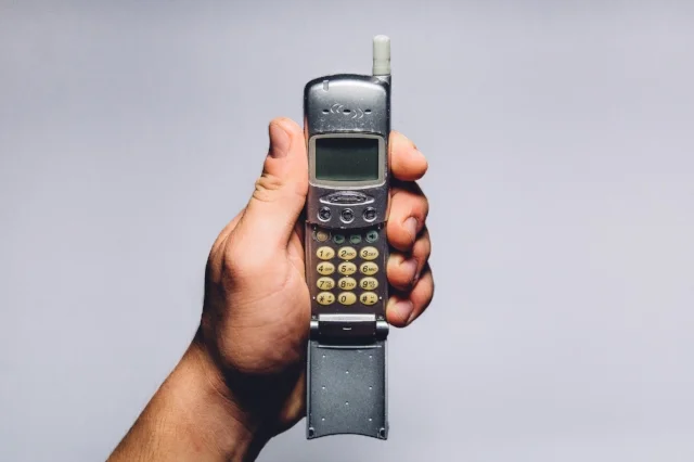 cell-phone-cellphone-contact-9165.jpg