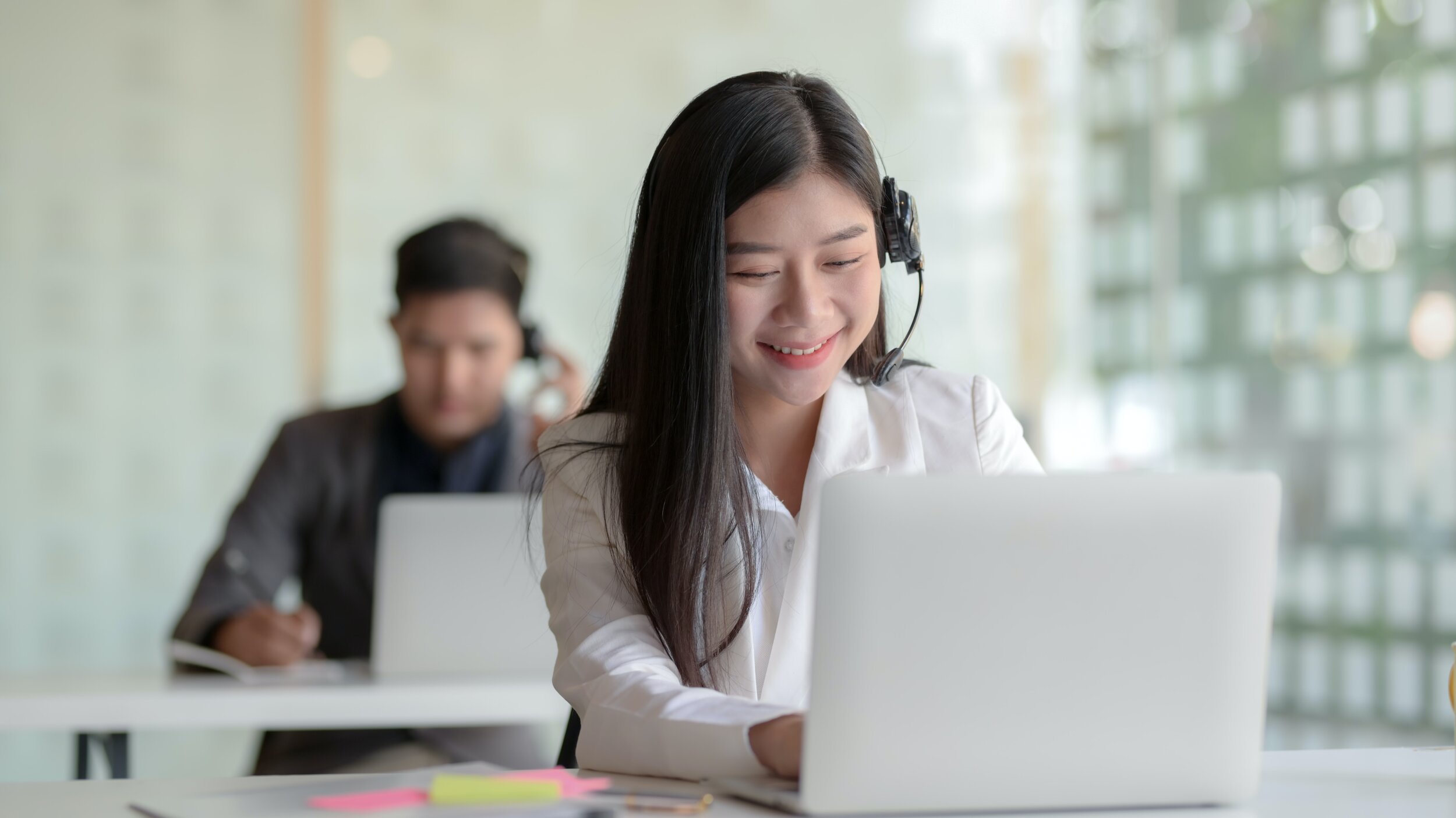 How-To-Achieve-Effortless-Customer-Experiences-In-The-New-Normal.jpg