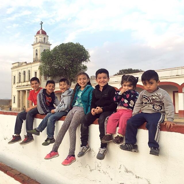Zoquiapan , where our retreat is held, proudly supports several small communities in Tlaxcala, one of the poorest states in Mexico. 🙃 #togetherisbetter #localfood #localproduce #togetherwearestronger ---
Zoquiapan, donde hacemos este retiro, apoya c