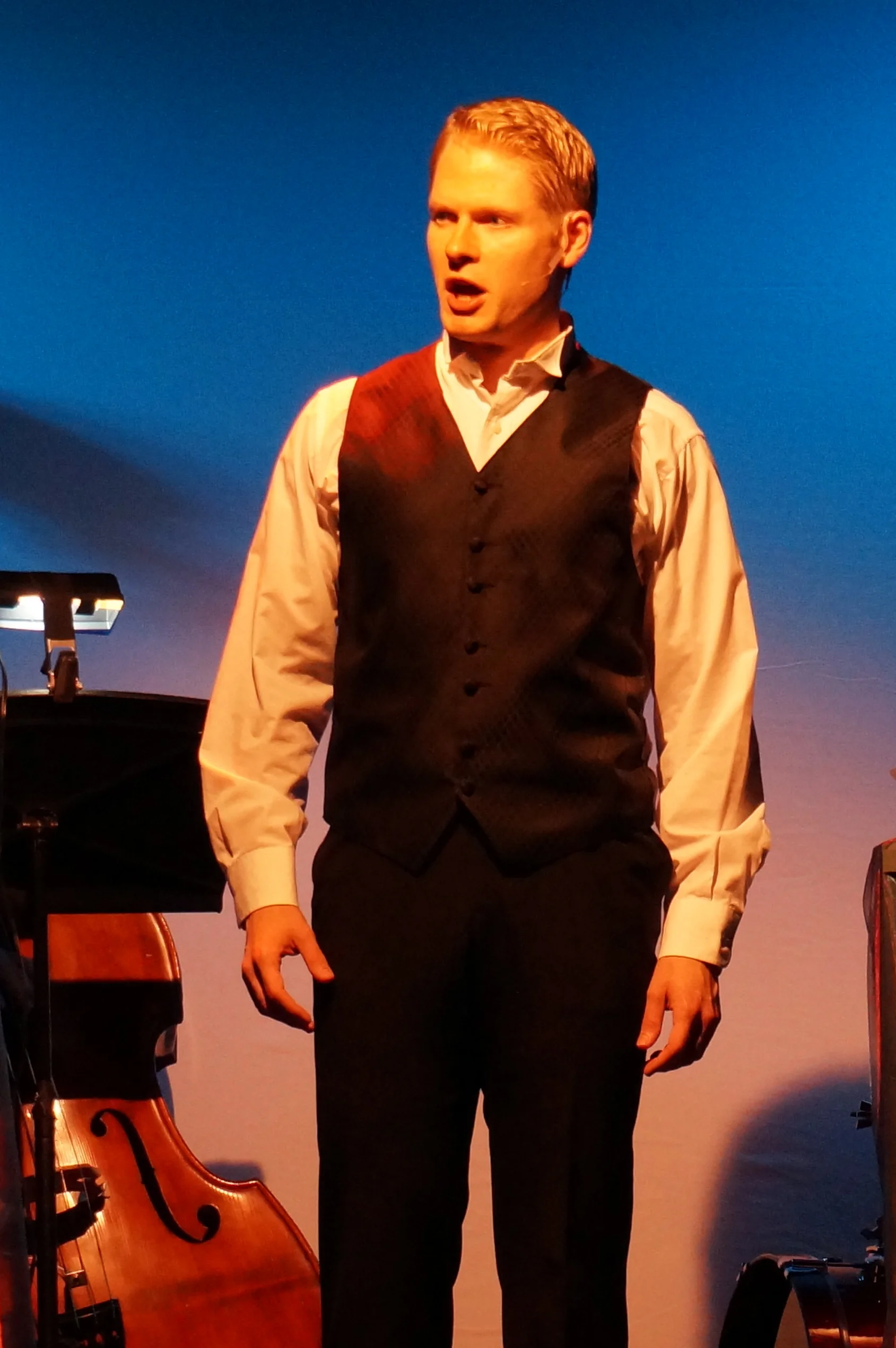  Aaron Young 